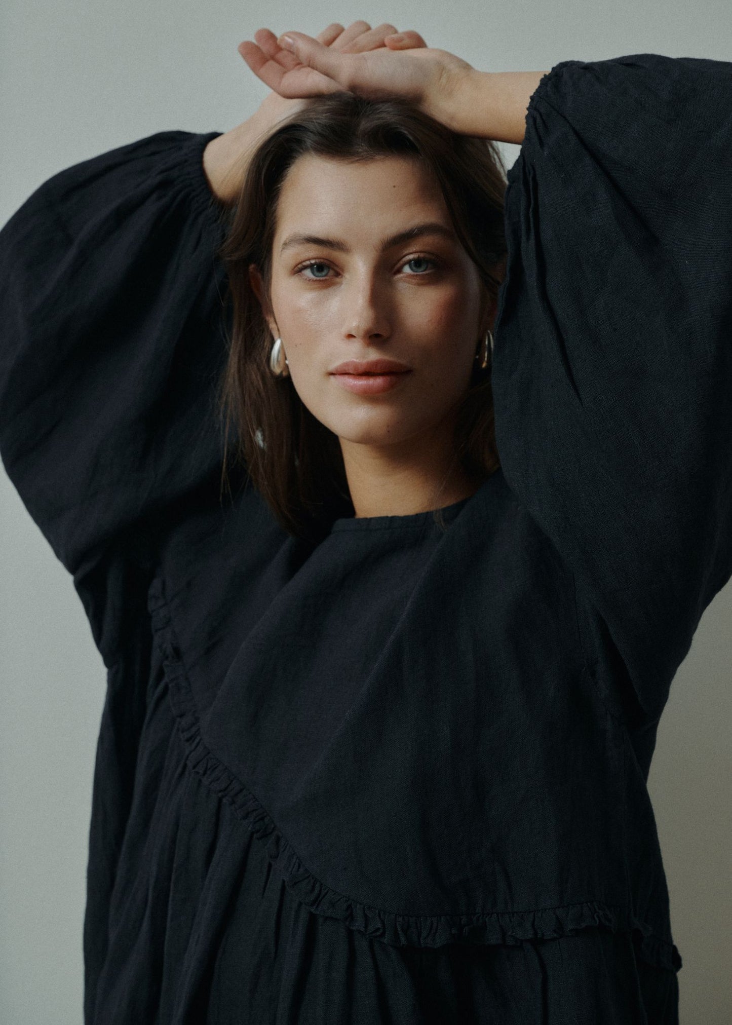 ANNE MI Kaya LS Blouse Black