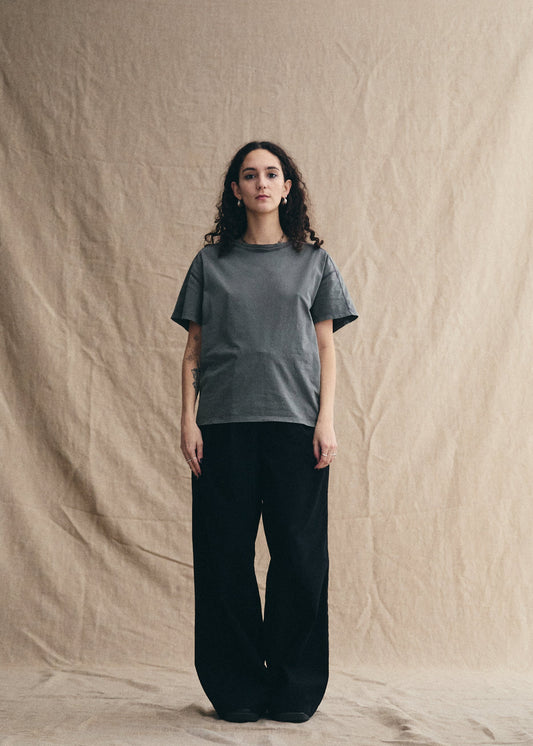 UNIFORM GARMENTS Willow SS Tee Charcoal
