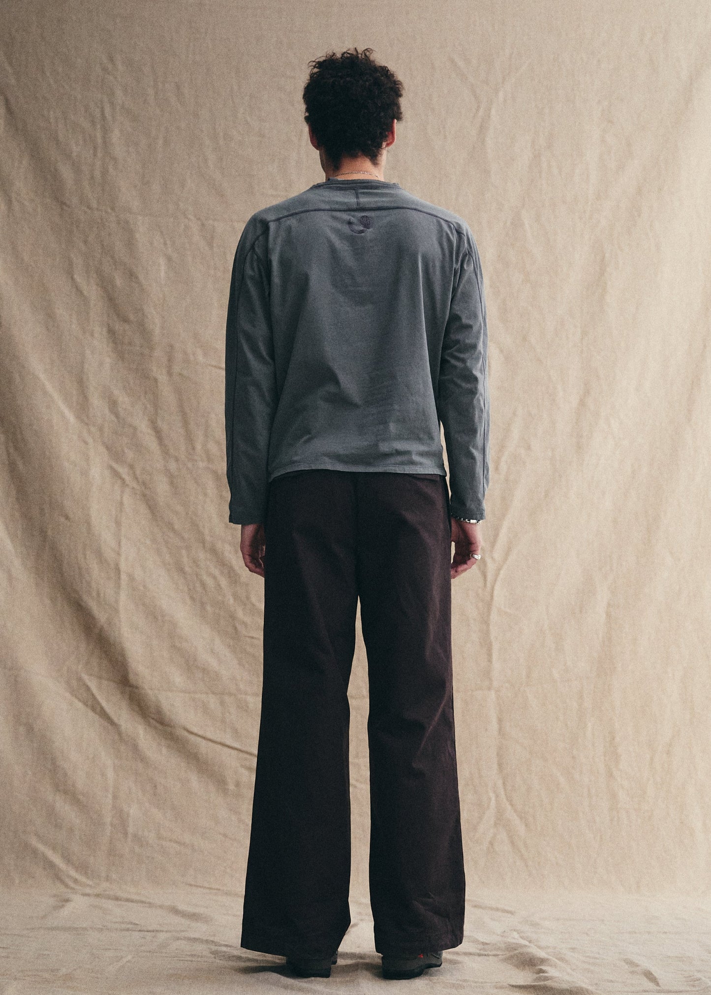 UNIFORM GARMENTS Willow LS Tee Charcoal