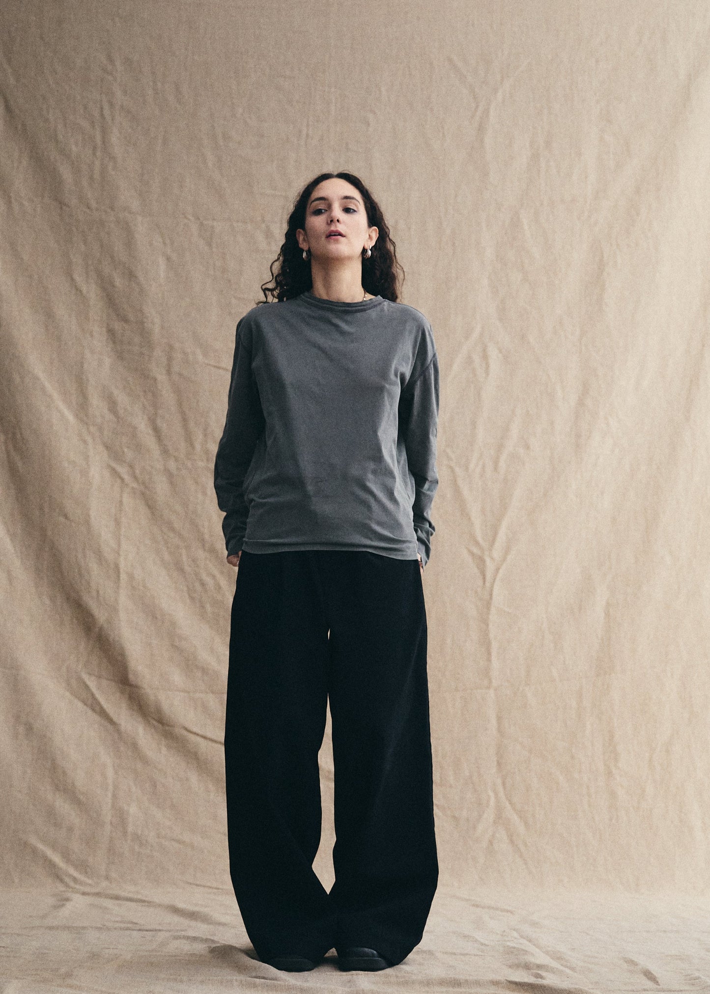 UNIFORM GARMENTS Willow LS Tee Charcoal