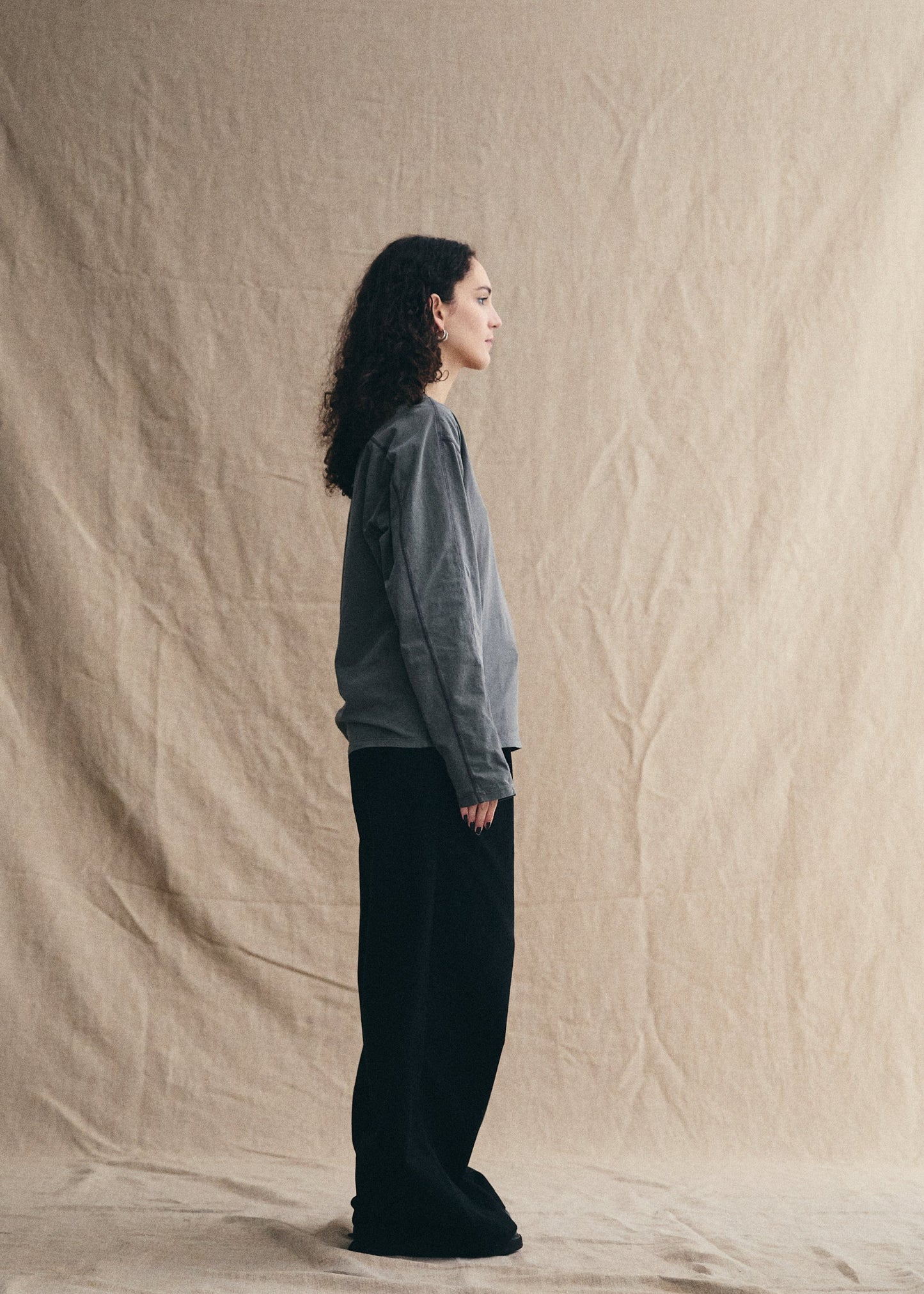 UNIFORM GARMENTS Willow LS Tee Charcoal