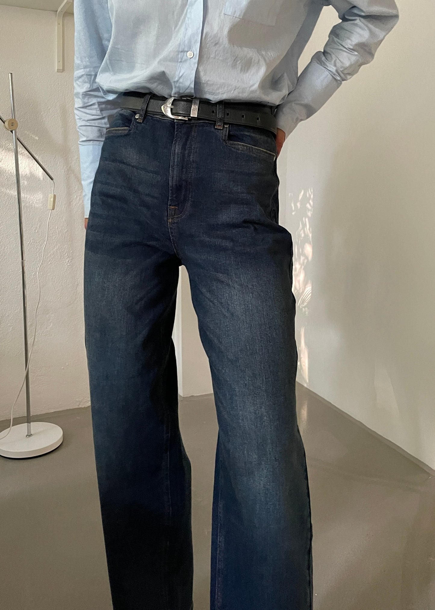 TOMORROW DENIM Kaia Slung Jeans Wash Riverside