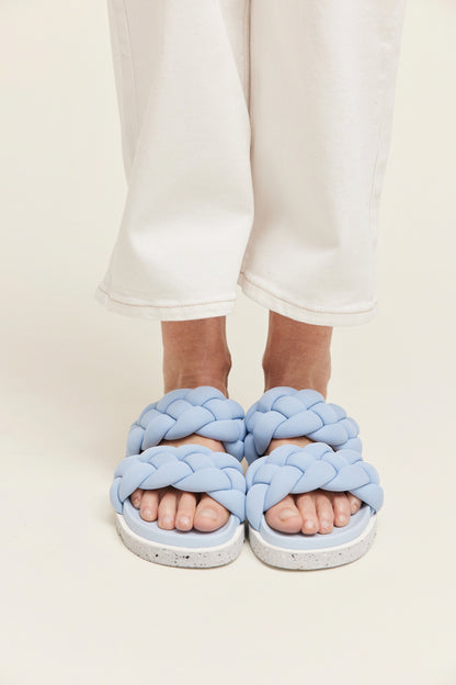 SURFACE PROJECT Gro Sandals